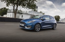 Ford Fiesta ST, front action 2
